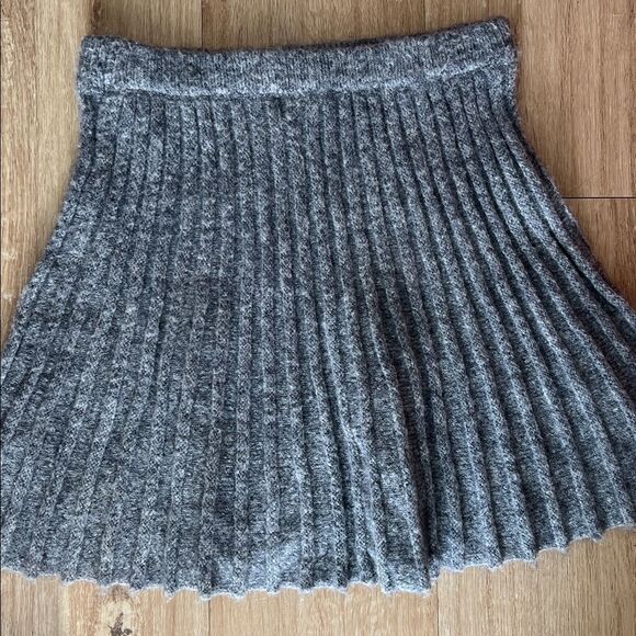 Sofie the Label • Gabrielle knit ribbed skirt - Picture 7 of 8